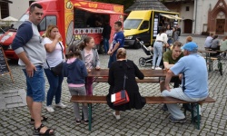 Zlot Food Trucków - Piknik Kulinarny (16)